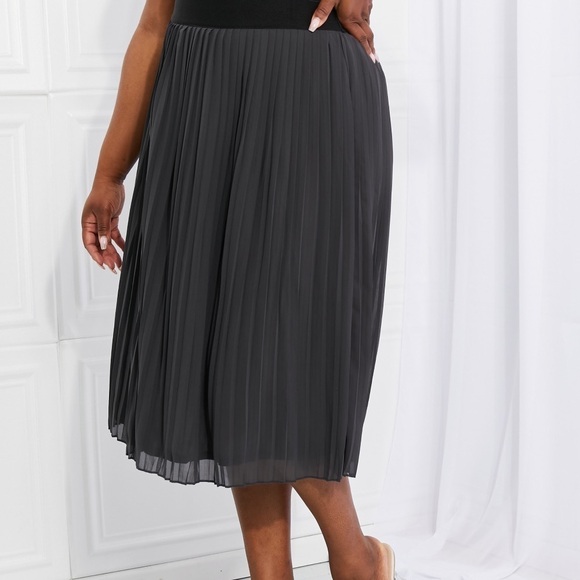 Whimsical Mesh Elastic Waist Skirt - Picture 10 of 11